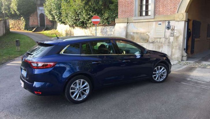 Renault Megane Sporter: test drive, dati tecnici e consumi - Foto 10 di 27