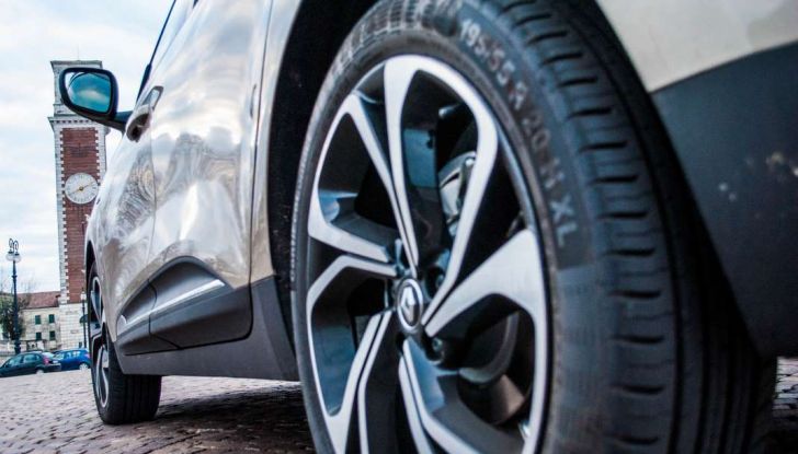 Renault Scenic 1.5 dCi 110 CV, prova su strada e impressioni di guida - Foto 6 di 30