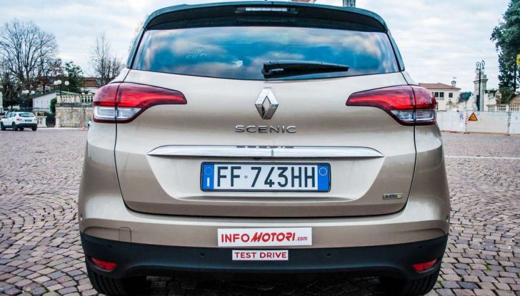 Renault Scenic 1.5 dCi 110 CV, prova su strada e impressioni di guida - Foto 9 di 30
