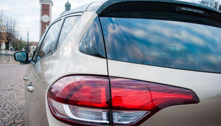 Renault Scenic 1.5 dCi 110 CV, prova su strada e impressioni di guida - Foto 17 di 30