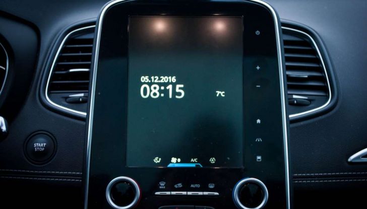 Renault Scenic 1.5 dCi 110 CV, prova su strada e impressioni di guida - Foto 21 di 30