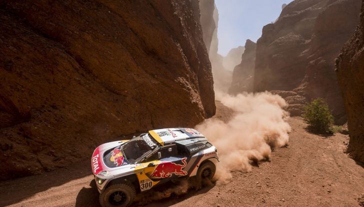 Le Peugeot 3008DKR al comando della Dakar - Foto 6 di 6