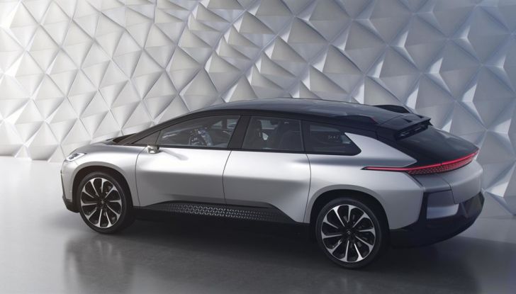 Faraday Future FF91: l’elettrica con 1.050CV e 1.800Nm - Foto 3 di 13