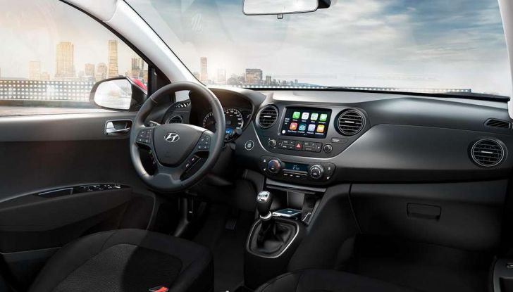 Nuova hyundai i10 2017, postazione di guida.