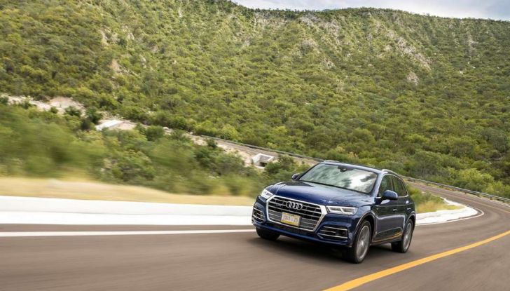 Audi Q5 ufficiali dinamiche 2017.
