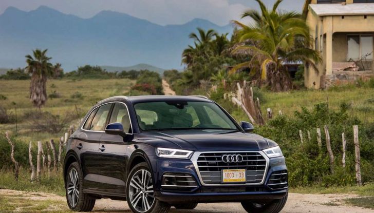Audi Q5 ufficiali dinamiche 2017.
