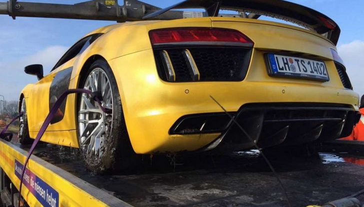 Audi R8 V10 Plus recupero