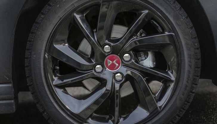 DS Performance Line, cerchio.