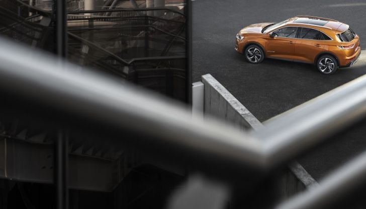 DS7 Crossback: il primo SUV dell’atelier francese - Foto 10 di 15