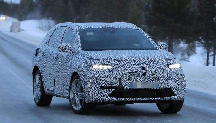 DS7 prime immagini spia