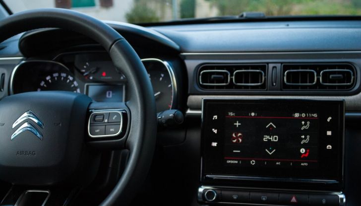 citroen C3 2017 touch pad postazione di guida