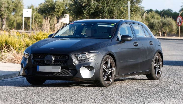 Mercedes-Benz Classe A 2018: design tutto nuovo, infotainment aggiornato - Foto 32 di 33