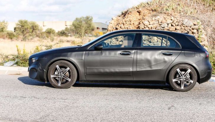 Mercedes-Benz Classe A 2018: design tutto nuovo, infotainment aggiornato - Foto 16 di 33