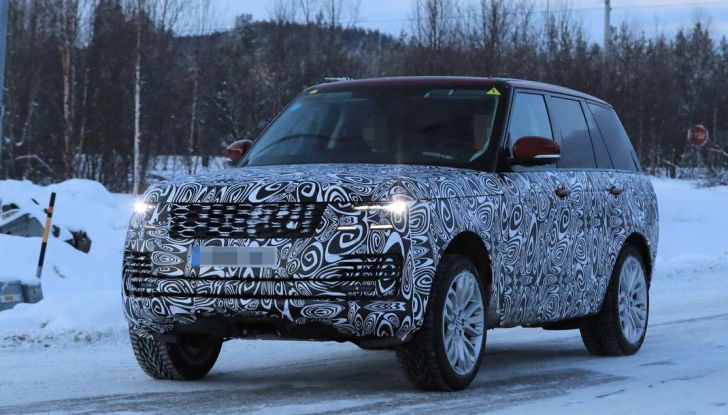 Range Rover Facelift, prime immagini spia del MY2018 - Foto 6 di 18