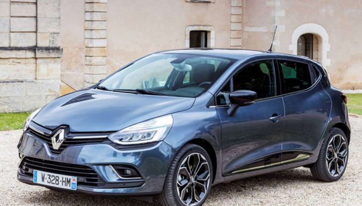 Renault Clio Turbo GPL vista 3/4 anteriore laterale sinistra.