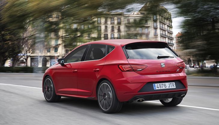 Seat Leon Cupra 2017: la nostra prova in pista - Foto 12 di 28