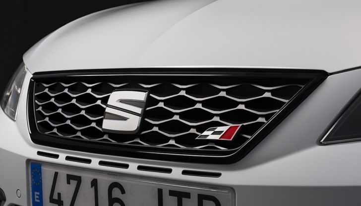 Seat Leon Cupra 2017: la nostra prova in pista - Foto 15 di 28