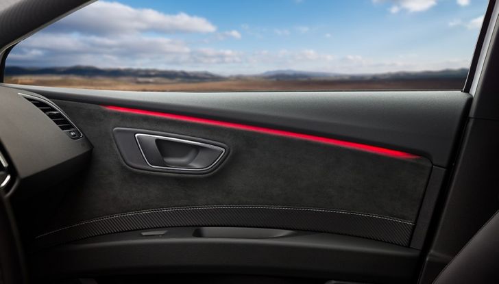 Seat Leon Cupra 2017: la nostra prova in pista - Foto 22 di 28