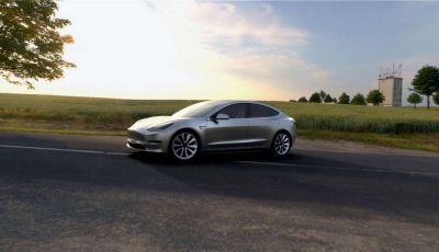 Tesla Model 3, la produzione inizia il 20 febbraio