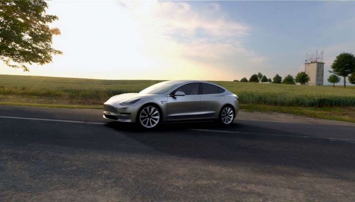 Model 3 Tesla produzione