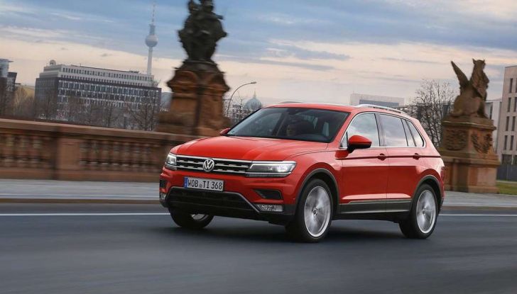 Volkswagen Tiguan, foto ed informazioni ufficiali - Foto 18 di 18