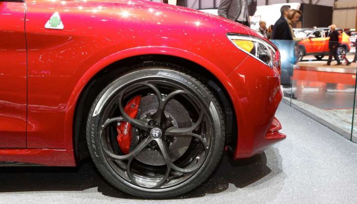 Nuovo Alfa Romeo Stelvio: dati, foto e caratteristiche del SUV di Arese - Foto 2 di 25