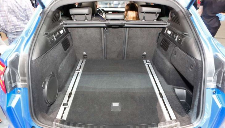 Nuovo Alfa Romeo Stelvio: dati, foto e caratteristiche del SUV di Arese - Foto 12 di 25