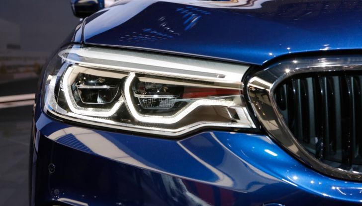 BMW Serie 5 Touring motorizzazioni, allestimenti e informazioni - Foto 2 di 25