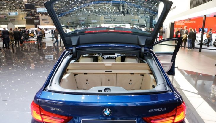BMW Serie 5 Touring motorizzazioni, allestimenti e informazioni - Foto 9 di 25