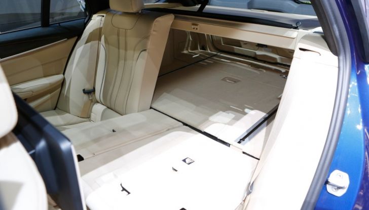 BMW Serie 5 Touring motorizzazioni, allestimenti e informazioni - Foto 11 di 25