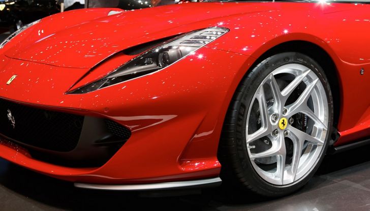 Ferrari 812 Superfast: la berlinetta V12 da 800CV - Foto 10 di 22
