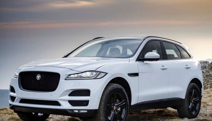 Jaguar F-Pace: gamma motori, allestimenti e prezzi - Foto 11 di 18