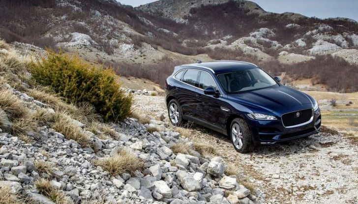 Jaguar F-Pace: gamma motori, allestimenti e prezzi - Foto 18 di 18