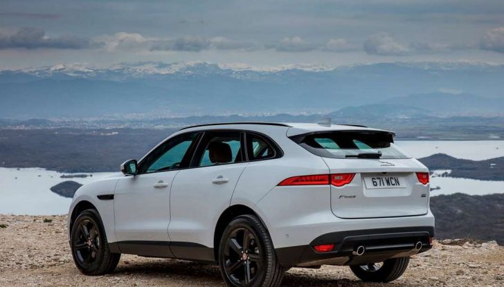 Jaguar F-Pace: gamma motori, allestimenti e prezzi - Foto 8 di 18