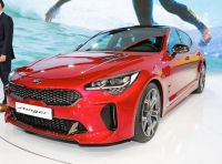 Kia Stinger, la berlina sportiva a trazione posteriore
