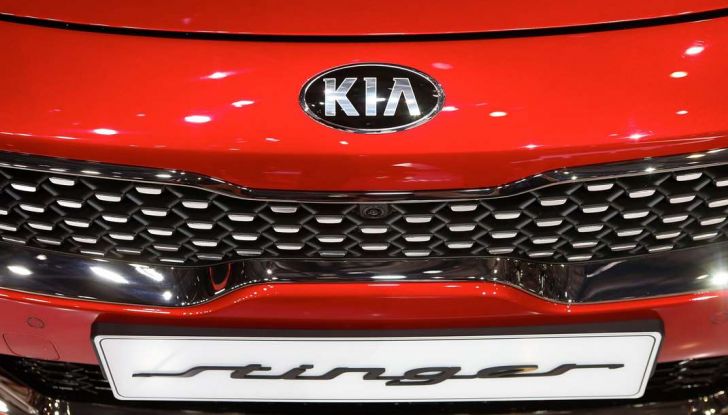 Kia Stinger, la berlina sportiva a trazione posteriore - Foto 14 di 17