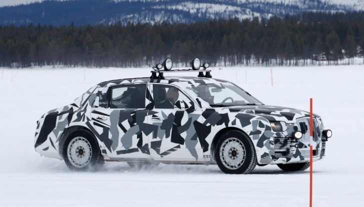 La Kortezh presidenziale di Vladimir Putin arriva per i privati - Foto 11 di 14