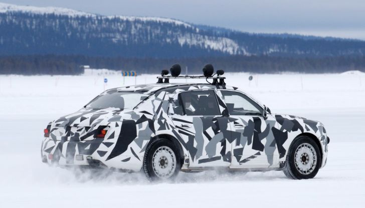 La Kortezh presidenziale di Vladimir Putin arriva per i privati - Foto 14 di 14