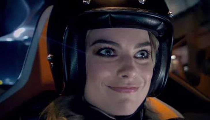 Margot Robbie testimonial di Nissan Electric Con Blade Glider - Foto 5 di 8