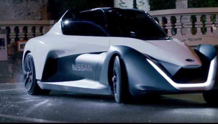 Margot Robbie testimonial di Nissan Electric Con Blade Glider - Foto 6 di 8