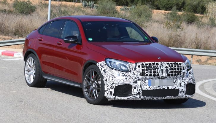Nuova Mercedes AMG GLC63 2017, le prime foto dei test - Foto 12 di 18