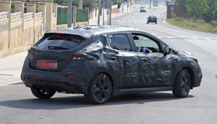 Nuova Nissan Leaf MY2018, la seconda generazione debutta entro fine anno - Foto 11 di 12