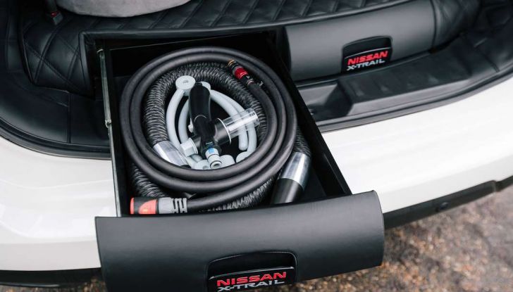 Nissan X-Trail Trainer con kit dedicato ai cani - Foto 7 di 9