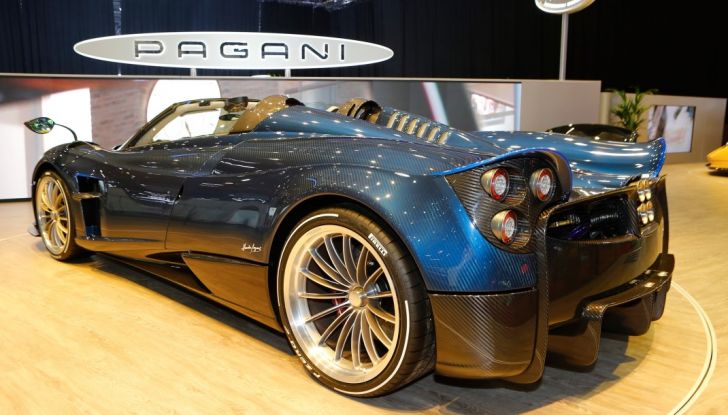 Pagani Huayra Roadster: torna il 6,0 litri V12 di derivazione AMG - Foto 14 di 22