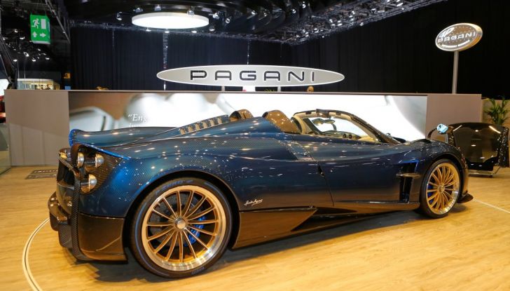 Pagani Huayra Roadster: torna il 6,0 litri V12 di derivazione AMG - Foto 5 di 22