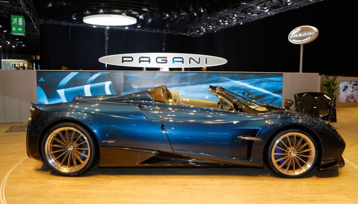 Pagani Huayra Roadster: torna il 6,0 litri V12 di derivazione AMG - Foto 6 di 22
