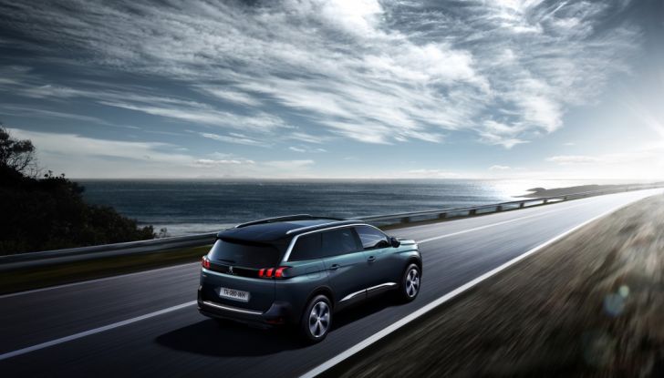 Peugeot 5008, la nostra prova: Il SUV per la famiglia - Foto 6 di 15