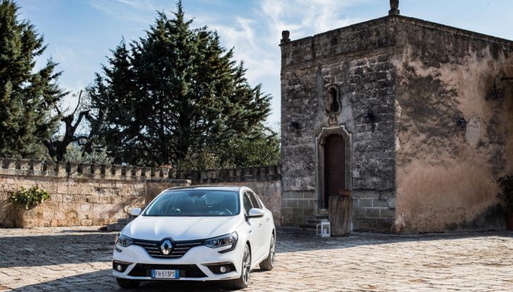 Nuova Renault Mégane Grand Coupé 2017: la quattro porte sportiva - Foto 6 di 35