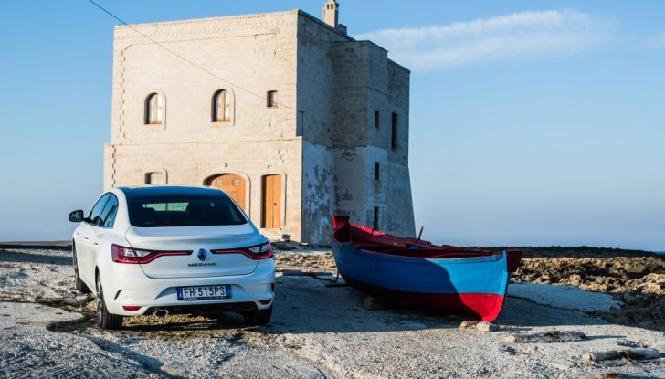 Nuova Renault Mégane Grand Coupé 2017: la quattro porte sportiva - Foto 16 di 35