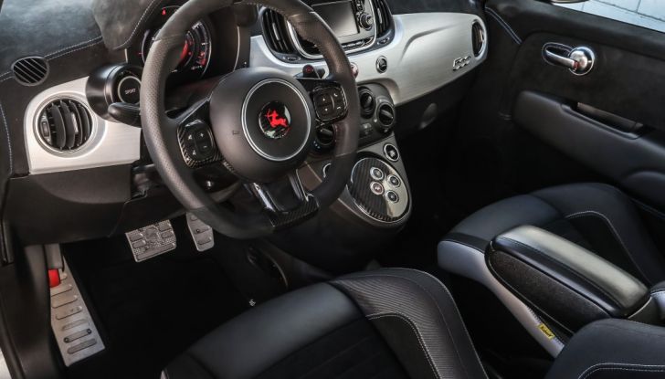 Romeo Ferraris, il Car Wrapping tra stile e praticità - Foto 18 di 18